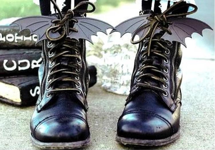 Bat Wings for Shoes – Lace-Up Gothic Shoe Accessories | Halloween Costume Add-On | Universal Fit for Boots, Sneakers & More