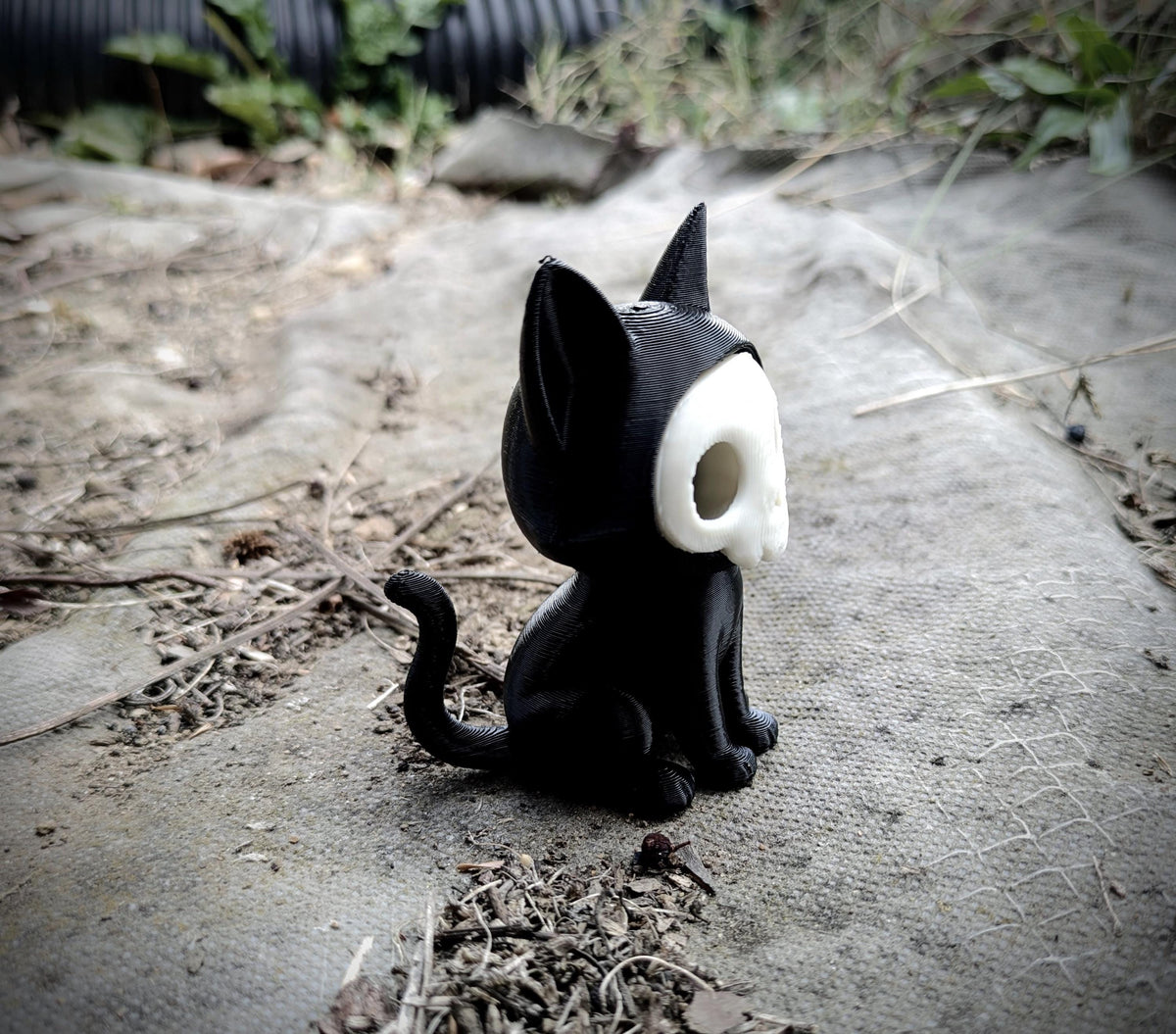 Spooky Cute Skeleton Cat Figurine – 3D Printed Gothic Decor, Halloween Gift, Creepy Cute Collectible