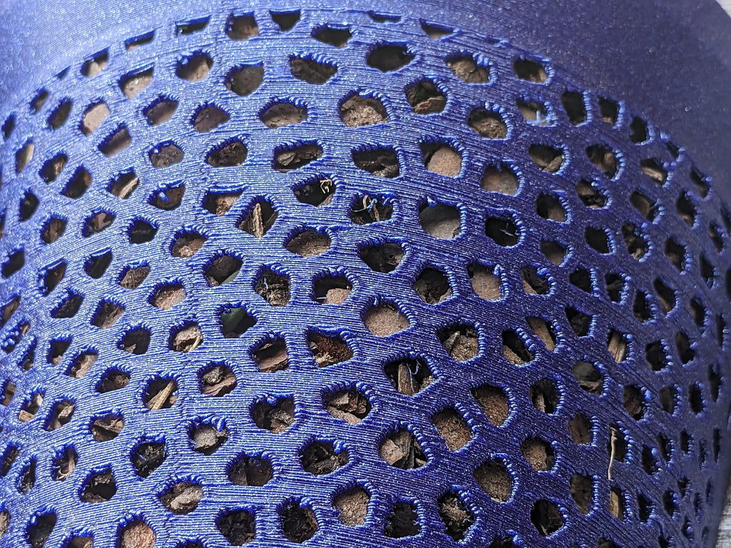 Hanging orchid pot with aerated lattice body — image 7 of 10
