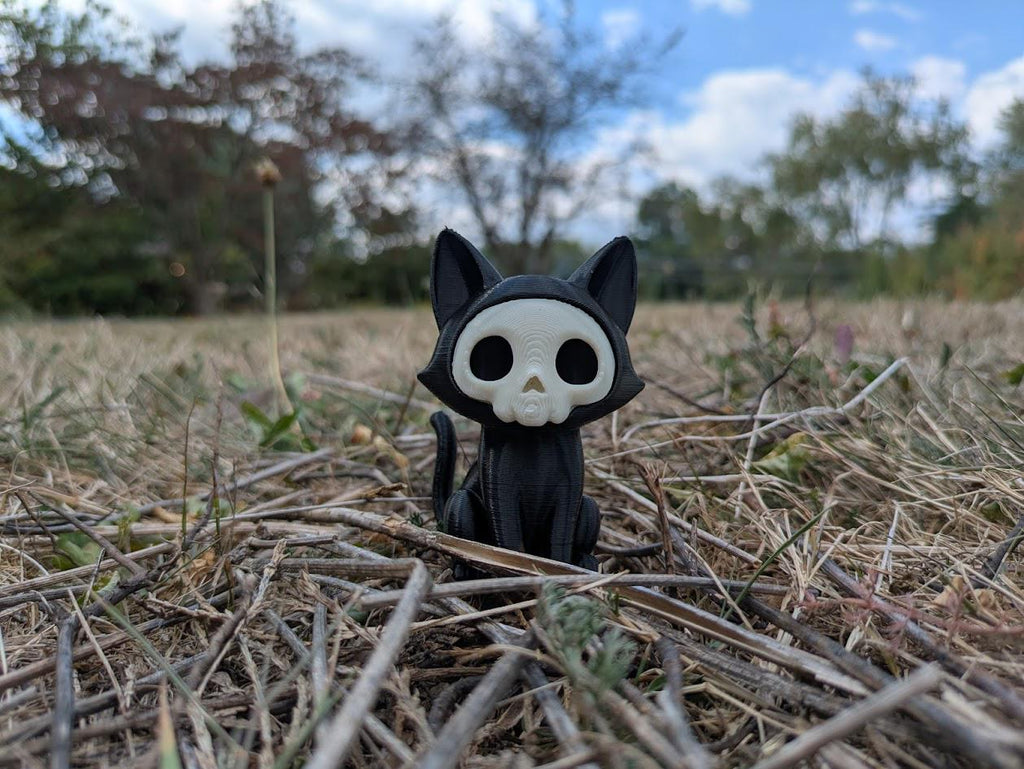 Spooky Cute Skeleton Cat Figurine – 3D Printed Gothic Decor, Halloween Gift, Creepy Cute Collectible
