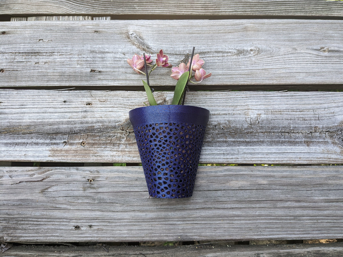 Hanging orchid pot with aerated lattice body — image 1 of 10