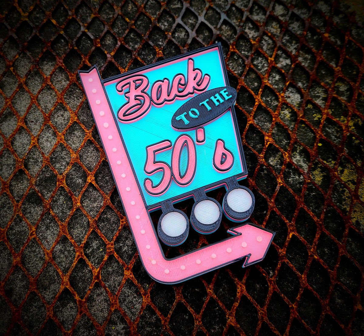 Back to 50s Shelf Display Collection Room Sign - Bookshelf Desk Decor for Vintage Retro and 1950's Era Lovers - Back to the Fifties