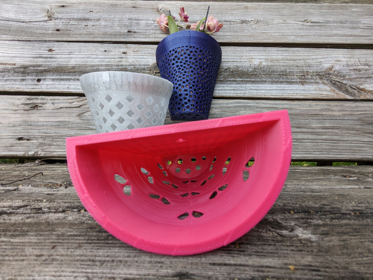Hanging orchid pot with aerated lattice body — image 9 of 10