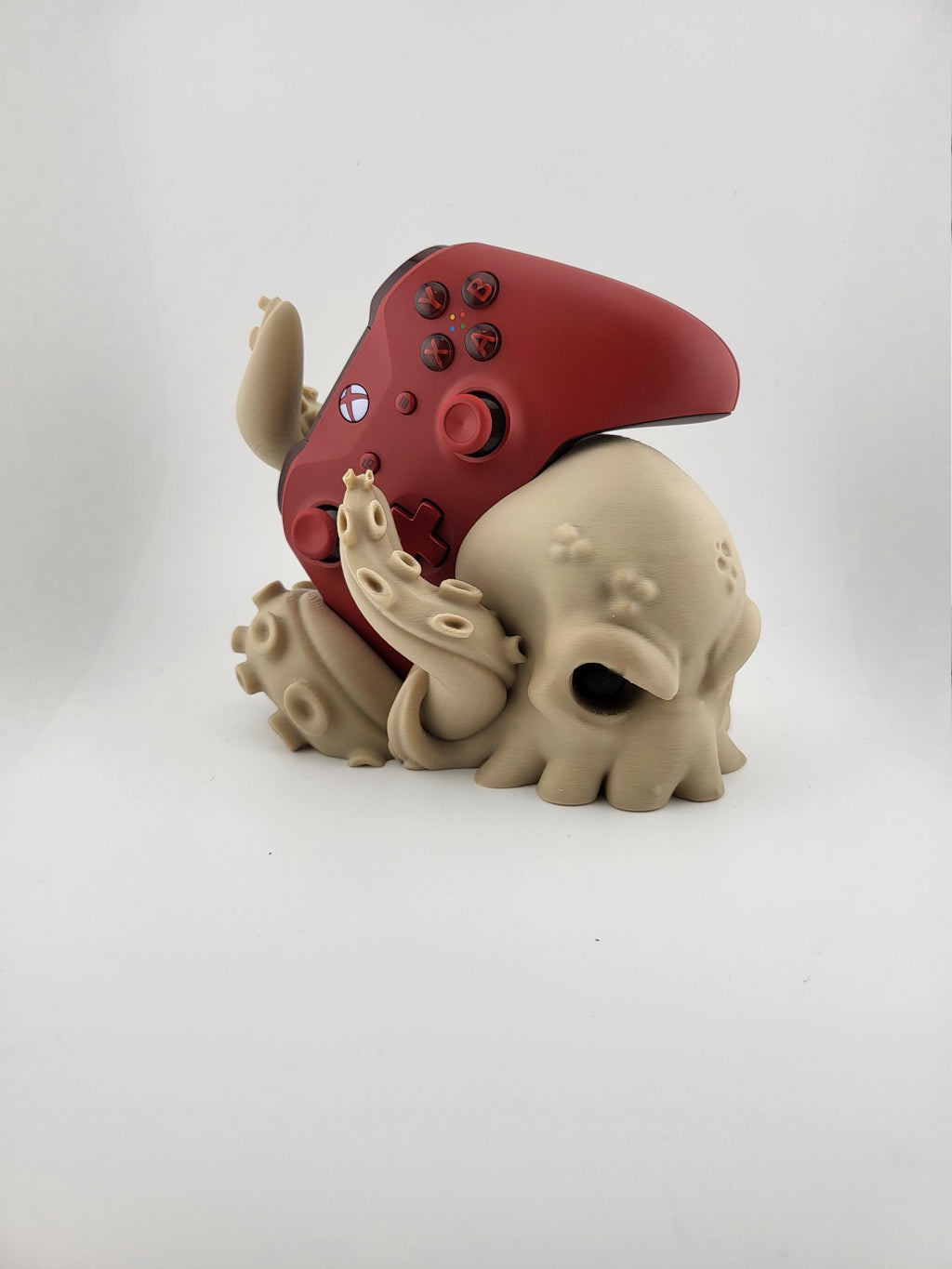 Skull & Tentacle Xbox Controller Stand – Creepy Cute Gamer Decor – 3D Printed Fantasy Stand – Halloween Gaming Gift