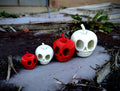 Skull Apple Figurines – Creepy Cute Halloween Decor, Gothic Gift, Spooky 3D Printed Collectibles