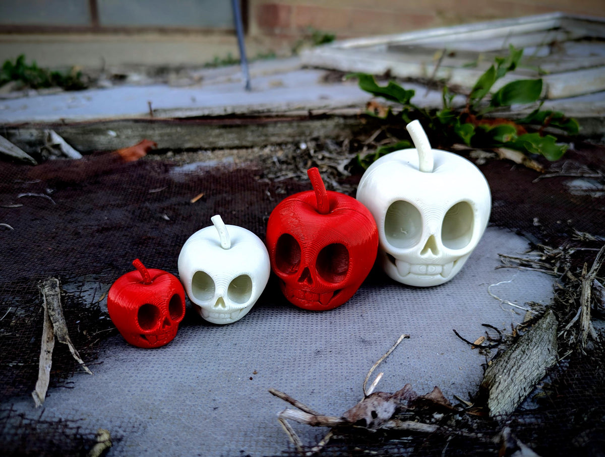 Skull Apple Figurines – Creepy Cute Halloween Decor, Gothic Gift, Spooky 3D Printed Collectibles