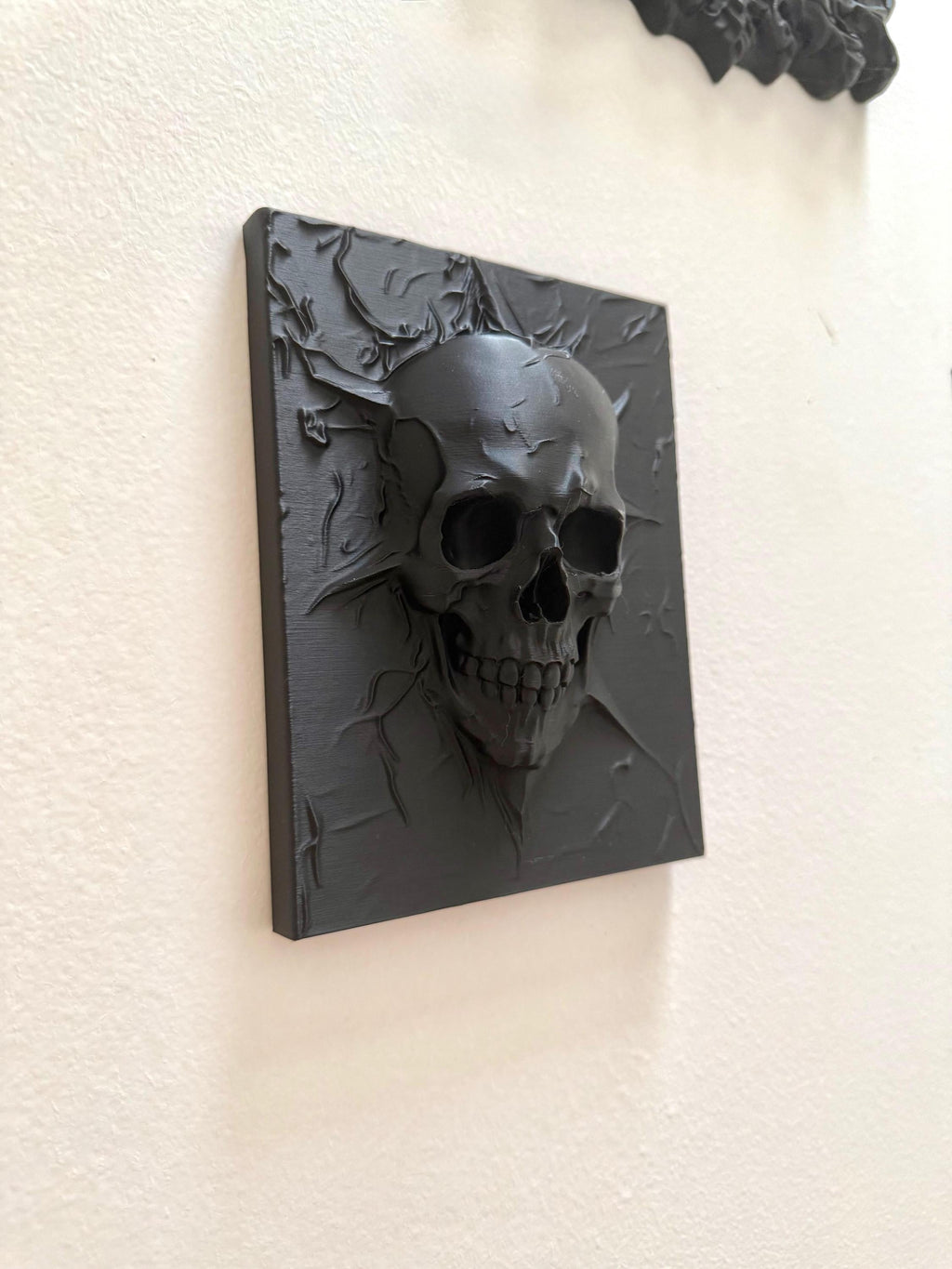 Skull Wall Plaque | Horror Wall Art | Creepy Skull Wall Decor | Macabre Gothic Sculpture | Dark Wall Decor | Haunted House Decor