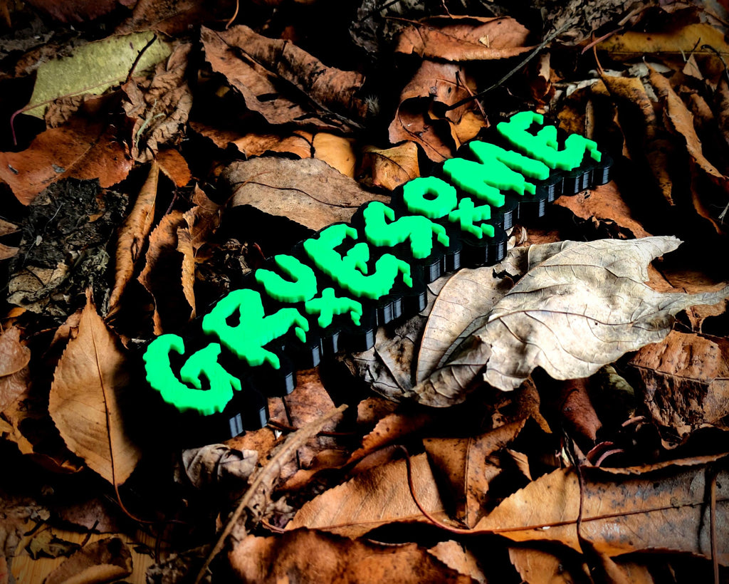 Gruesome Dripping Horror Sign – Gothic Halloween Wall Decor